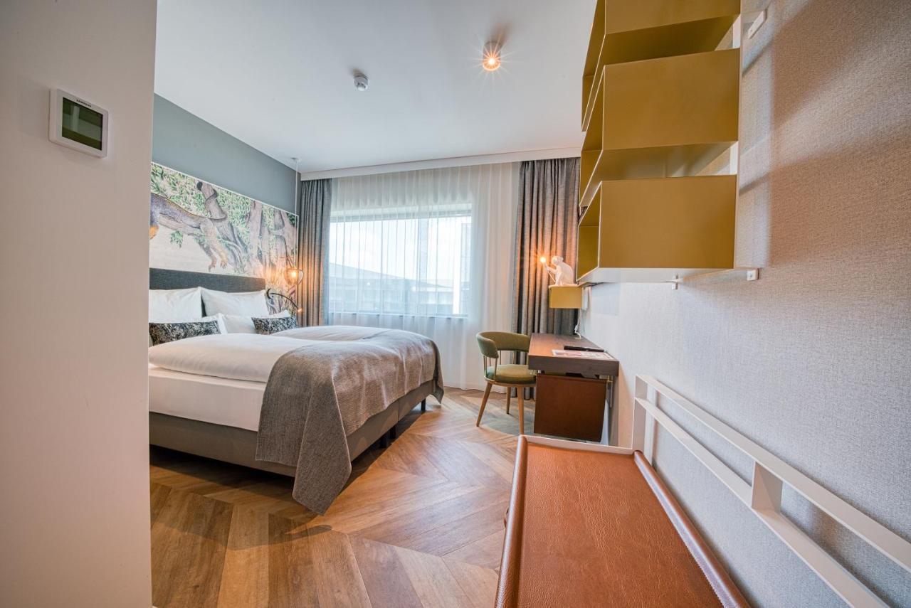 Ninetynine Amsterdam Airport Hoofddorp