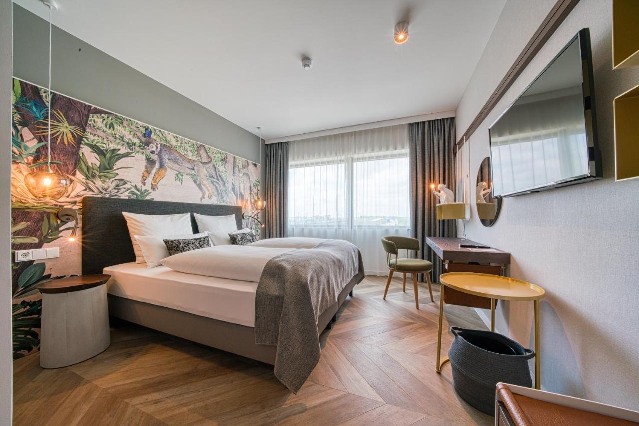 Ninetynine Amsterdam Airport Hotel