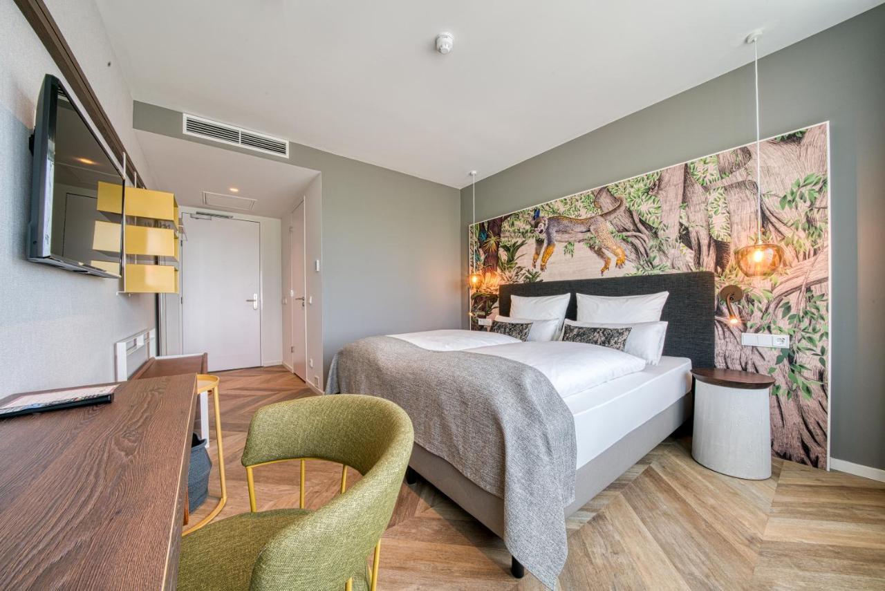 Hotel Ninetynine Amsterdam Airport 4*