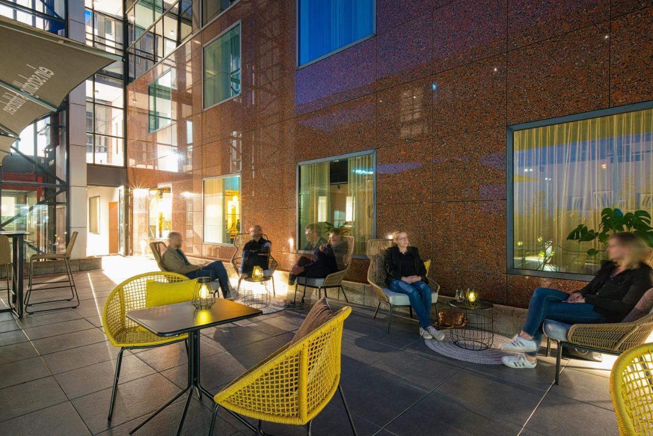 Ninetynine Amsterdam Airport Hotel 4*