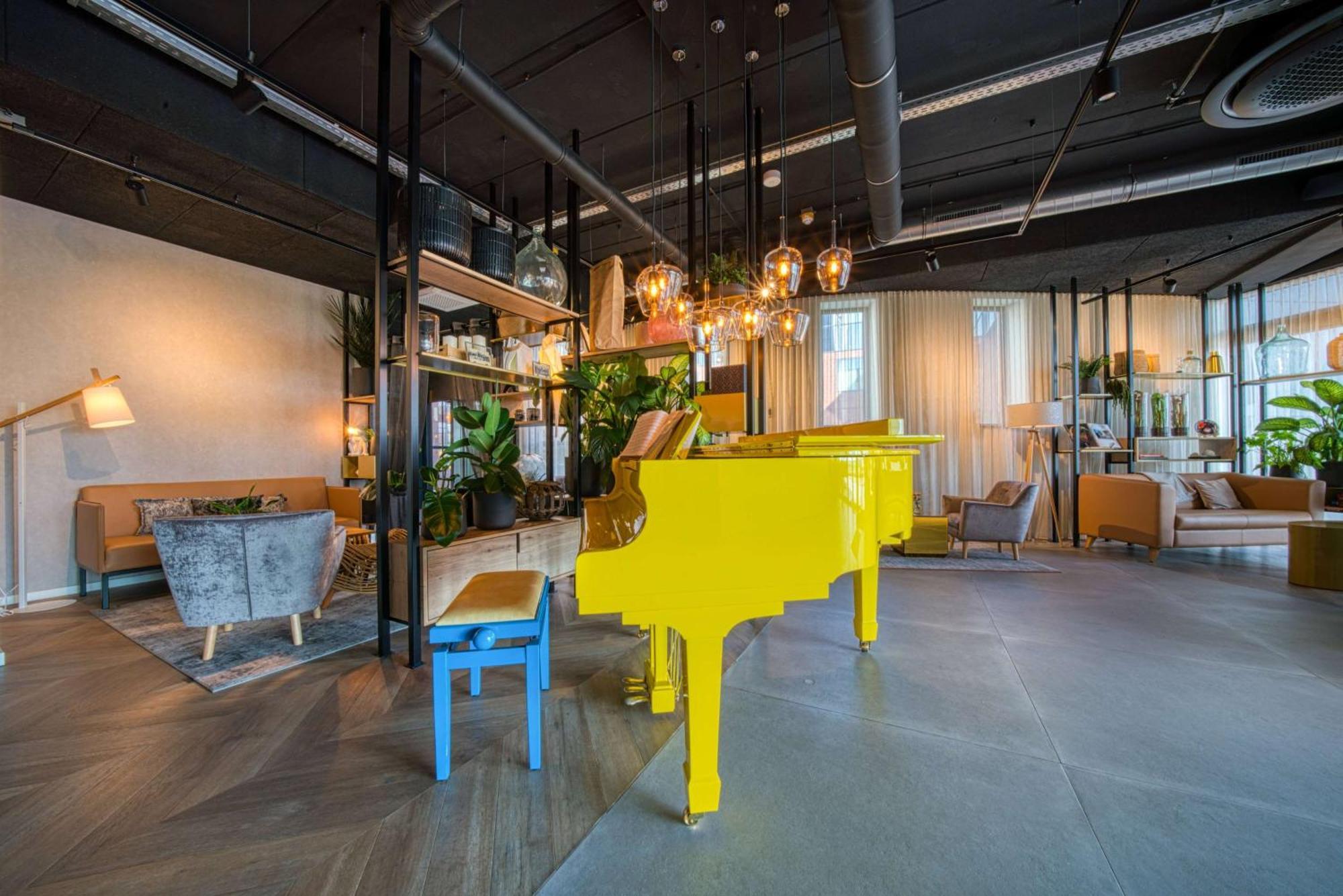 Hotel Ninetynine Amsterdam Airport 4*