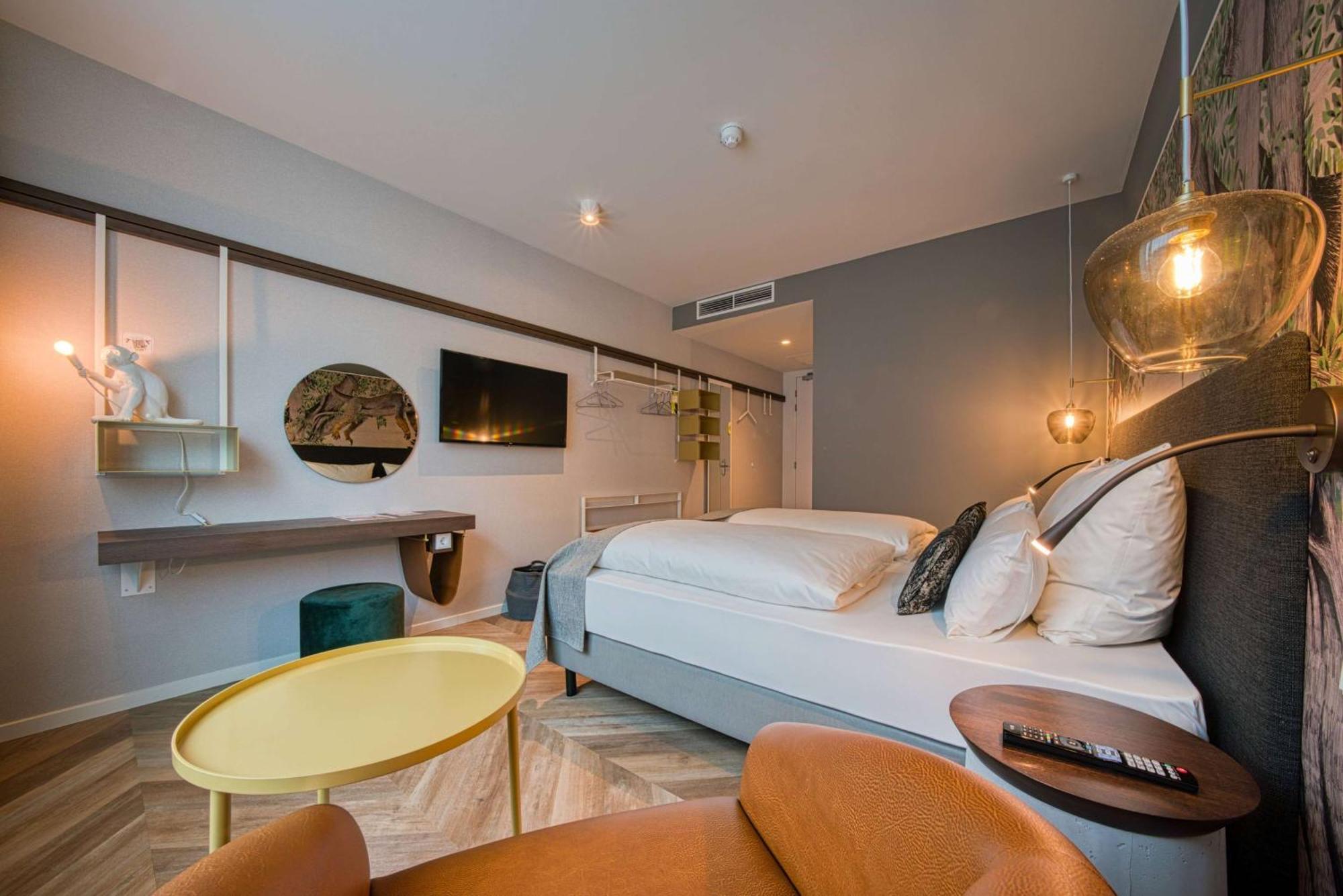 Ninetynine Amsterdam Airport Hotel Hoofddorp